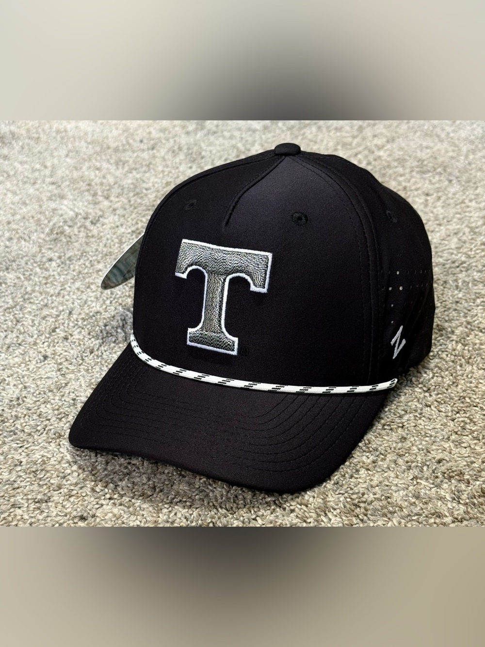 NewZephyr Tennessee volunteers Rope Breathable Performance Black SnapBack Hat